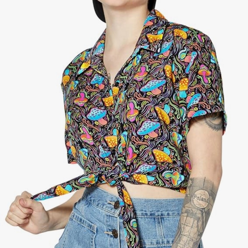 Spencer’s Vibrant Mushroom Button Down Top Size Small Weirdcore Kidcore Casual